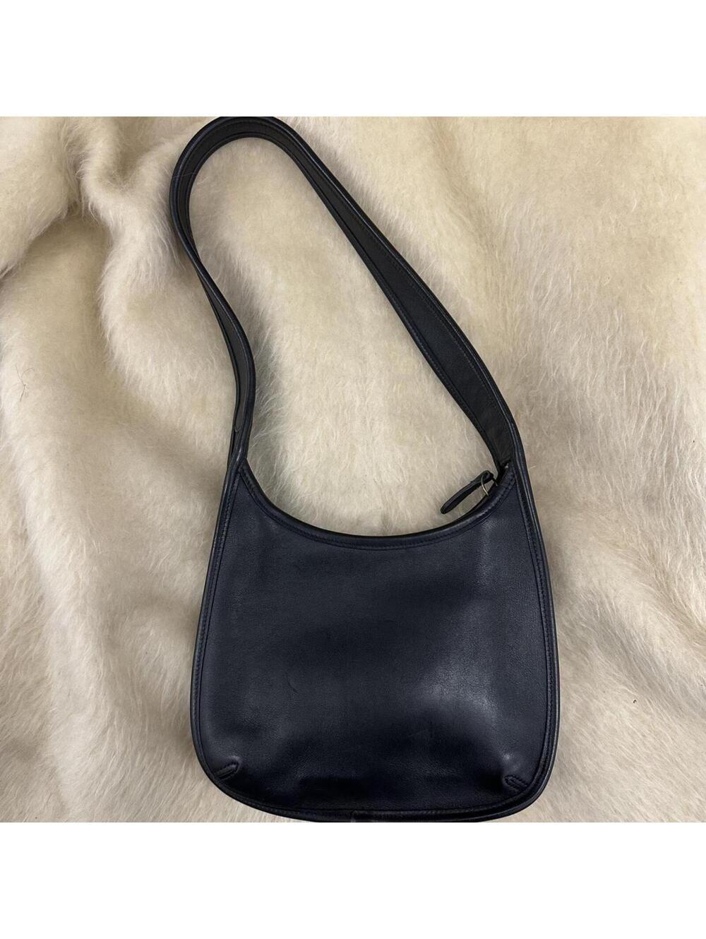 Black coach mini ergo 9020